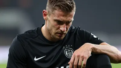 Sturm Graz muss in der Bundesliga und vor dem Spitzenspiel gegen Lask Linz auf den verletzten Linksverteidiger Emran...